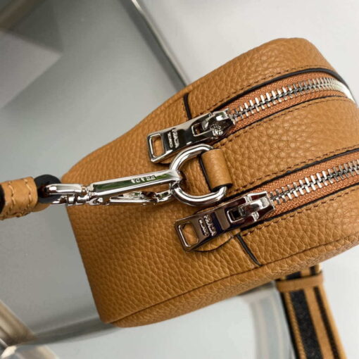 Replica Prada Leather bag with shoulder strap 1BH082 Tan 5