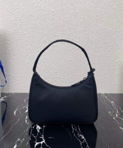 Replica Prada 1NE515 Re-Nylon Re-Edition 2000 mini-bag black red 2