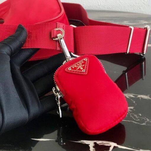 Replica Prada 1BH204 Prada Re-Edition 2005 Nylon Bag Red 6