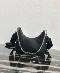 Replica Prada 1BH204 Prada Re-Edition 2005 Nylon Bag Black 2