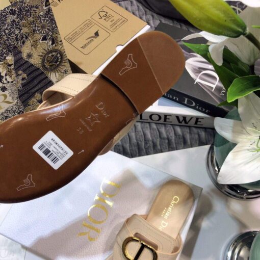 Replica Dior KCQ386 Diro 30 Montaigne Flat Thong Sandals Calfskin Apricot 5