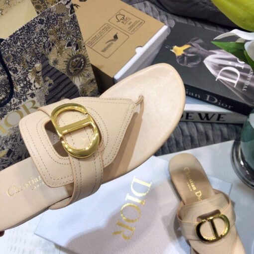 Replica Dior KCQ386 Diro 30 Montaigne Flat Thong Sandals Calfskin Apricot 7