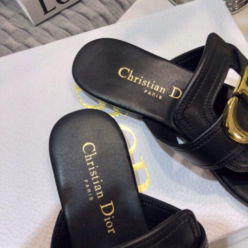 Replica Dior KCQ386 Dior 30 Montaigne Flat Thong Sandals Black Calfskin 7