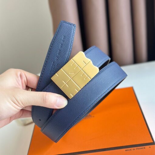 Replica Hermes Typo Reversible Belt 32MM in Blue Epsom Calfskin 3