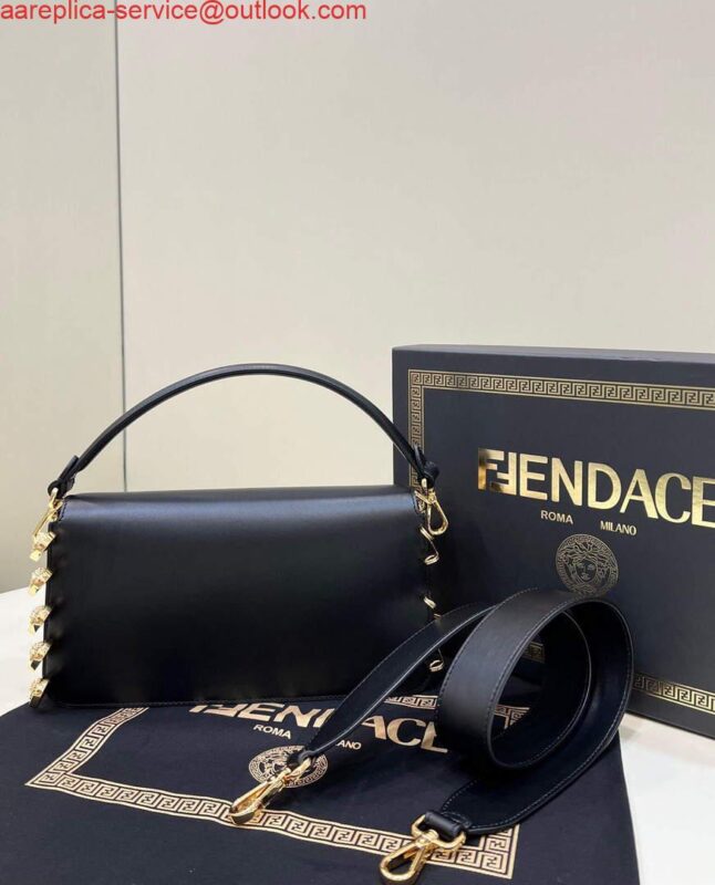 Replica Fendi 8BR801 Baguette Brooch Bag Black