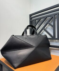 Replica Loewe Puzzle Fold Duffle in shiny calfskin B510PUB Black 2