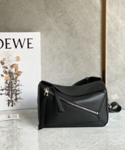 Replica Loewe Small Puzzle Bumbag In Classic Calfskin B510P35 Black