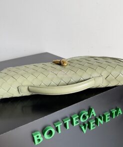 Replica Bottega Veneta BV Long Clutch Andiamo With Handle Intrecciato 2