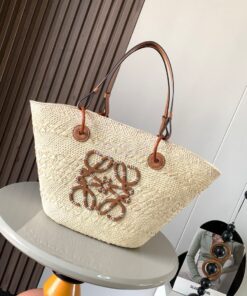 Replica Loewe Anagram Basket bag in Iraca Palm and Calfskin A223T43 2