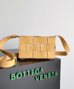 Replica Bottega Veneta BV Small Cassette Intreccio lambskin Crossbody