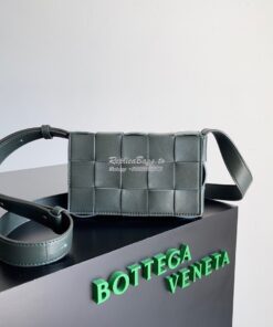 Replica Bottega Veneta BV Small Cassette Intreccio lambskin Crossbody