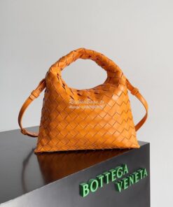 Replica Bottega Veneta BV Mini Hop Crossbody Bag Intrecciato Calfskin 2