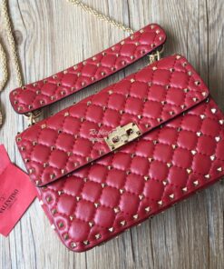 Replica Valentino Garavani Rockstud Spike Quilted Leather Chain bag Re 2