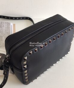 Replica Valentino Garavani Rockstud cross body bag All Black 2