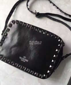 Replica Valentino Garavani Rockstud Rolling Noir Cross Body Bag with c