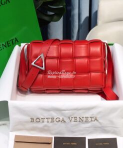 Replica Bottega Veneta BV Padded Cassette Bag in Red Lambskin 591970v