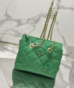 Replica Prada Re-Edition 1995 Chaîne Re-Nylon tote bag 1BG468 Green 2