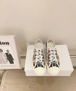 Replica Dior Walk'n'Dior Embroidery Sneaker KCK211 XG091011