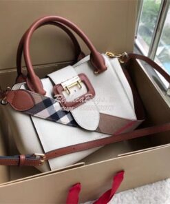 Replica  Burberry The Small/Medium Buckle Tote in white Grainy Leather