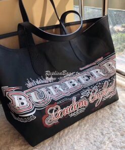 Replica Burberry The Medium Reversible Doodle Tote Black check