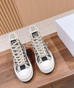 Replica Dior Walk'n'Dior High-top Platform Sneaker KCK382P T05 2