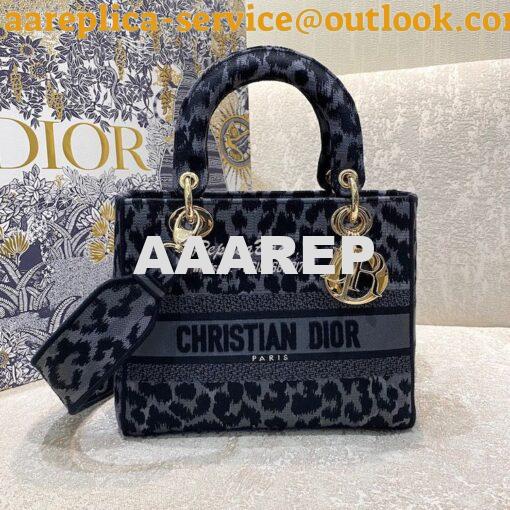 Replica Dior Medium Lady D-Lite Bag Gray Mizza Embroidery M0565