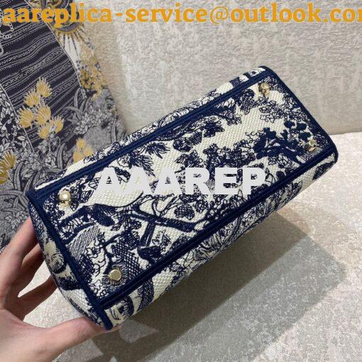 Replica Dior Medium Lady D-Lite Bag Blue Toile de Jouy Embroidery M056 9