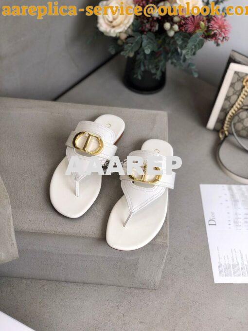 Replica Dior 30 Montaigne Flat Thong KCQ386 White 4