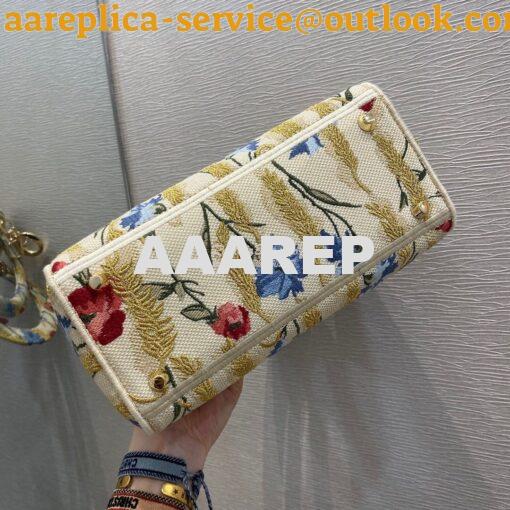 Replica Dior Medium Lady D-lite Bag Beige Multicolor Dior Hibiscus Met 10