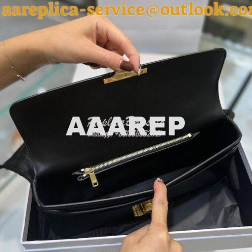 Replica Celine Chain Bag Triomphe In Shiny Calfskin 197413 Black with 5