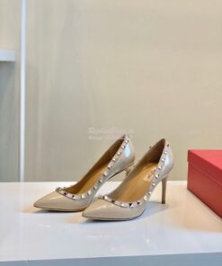 Replica Valentino Garavani Patent Rockstud Pump 85mm Nude