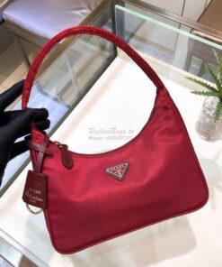 Replica Prada Re-Edition 2000 Nylon Mini-Bag 1NE515 Wine