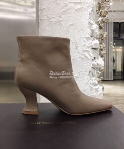 Replica Bottega Veneta BV Almond Boots 608840 in Lambskin Grey