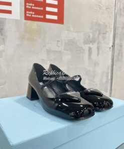 Replica Prada Patent Leather Pumps 1I768M 2