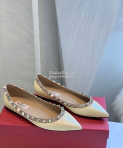 Replica Valentino Garavani Patent Rockstud Ballet Flat Ivory