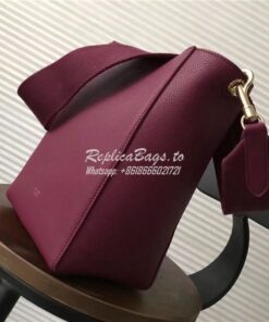 Replica  Celine Small Seau Sangle bag in burgundy soft grained calfski 2