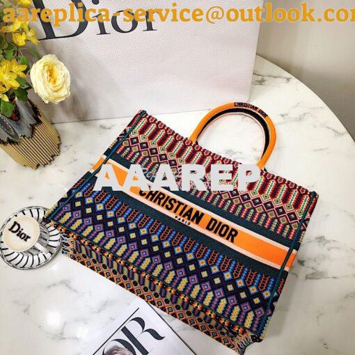 Replica Dior Book Tote bag in Multi-Coloured Embroidered canvas. 4