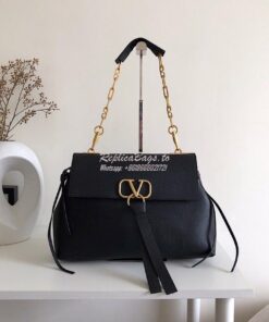 Replica Valentino Garavani Medium VRing Grainy Calfskin Chain Bag RW0B