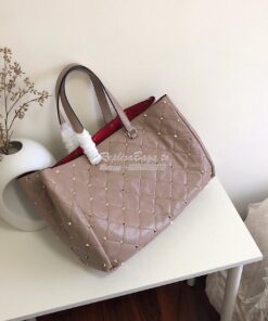 Replica Valentino Garavani Large Quilted Boomstud Top-handle Bag Rose