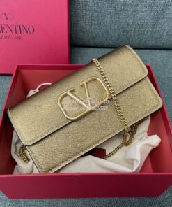 Replica Valentino VLogo Signature Grainy Calfskin Wallet With Chain 5W