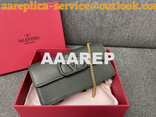 Replica Valentino VLogo Signature Grainy Calfskin Wallet With Chain 5W