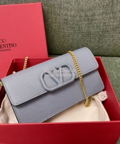 Replica Valentino VLogo Signature Grainy Calfskin Wallet With Chain 5W