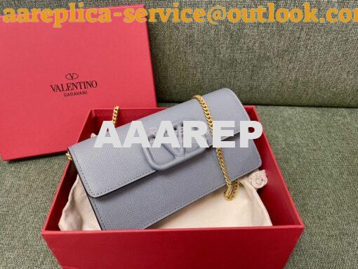 Replica Valentino VLogo Signature Grainy Calfskin Wallet With Chain 5W