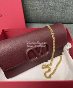 Replica Valentino VLogo Signature Grainy Calfskin Wallet With Chain 5W 2