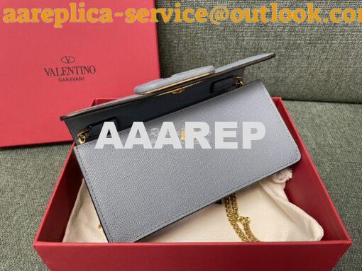 Replica Valentino VLogo Signature Grainy Calfskin Wallet With Chain 5W 7