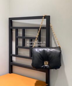 Replica Loewe Puffer Goya bag in shiny nappa lambskin AP40P41 Black 2