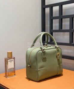 Replica Loewe Amazona 19 Square Bag in Nappa Calfskin A039N10 Avocado 2