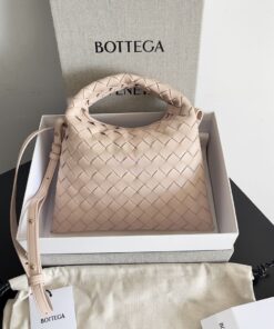 Replica Bottega Veneta BV Mini Hop Crossbody Bag Intrecciato Calfskin