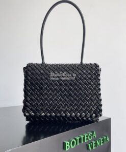 Replica Bottega Veneta BV Patti Top Handle Bag 709420 Black Patent Lea 2