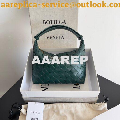 Replica Bottega Veneta BV Mini Wallace Intrecciato Calfskin 754443 Eme